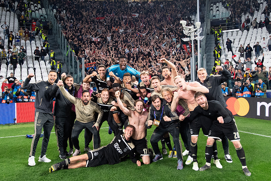 Ajax Jubileumpodcast #2 - 125 jaar: reisverhalen